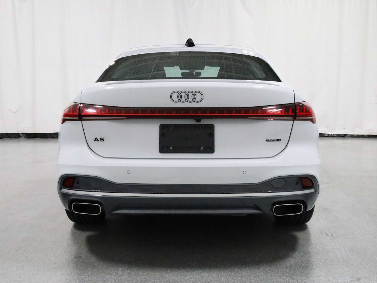 Used 2025 Audi A5 2.0T Premium Plus w/ Premium Plus AWD/4WD image 7