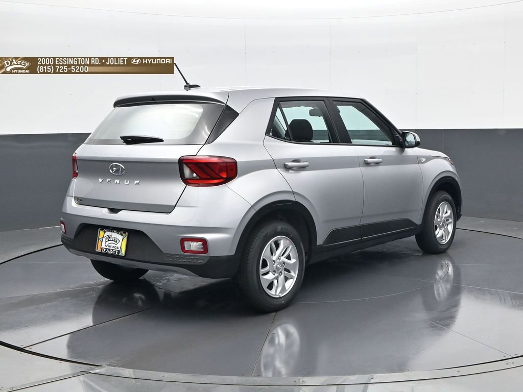 New 2026 Hyundai Venue SE FWD image 5
