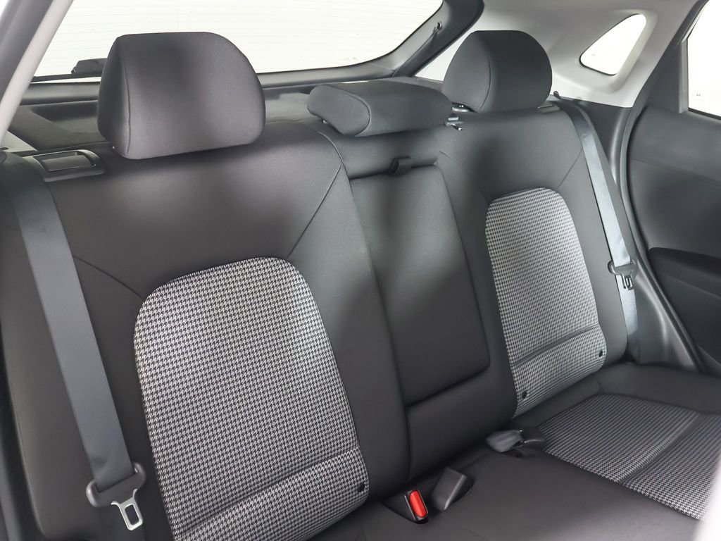 Used 2020 Hyundai Kona SEL AWD/4WD image 32