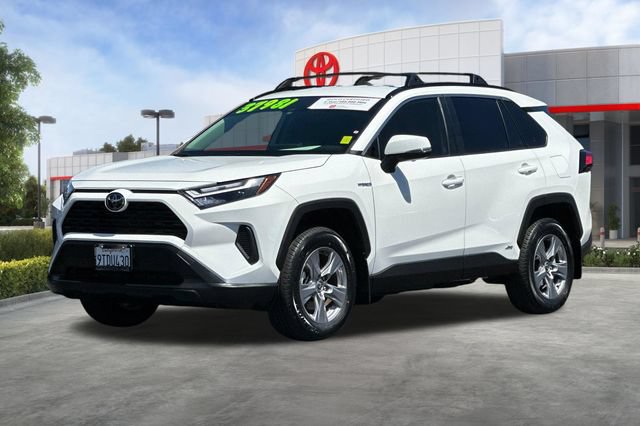 Certified 2025 Toyota RAV4 LE AWD/4WD image 10