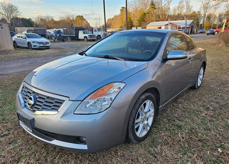 Used 2008 Nissan Altima 3.5 SE w/ Premium Pkg image 3