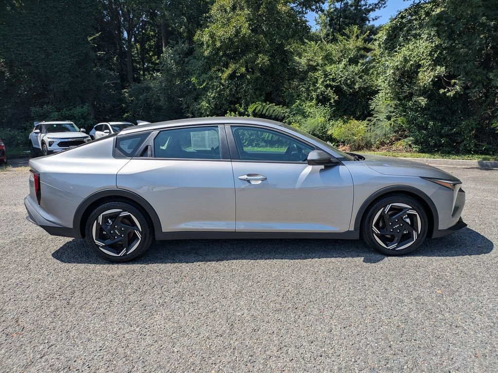 Used 2025 Kia K4 EX FWD image 3