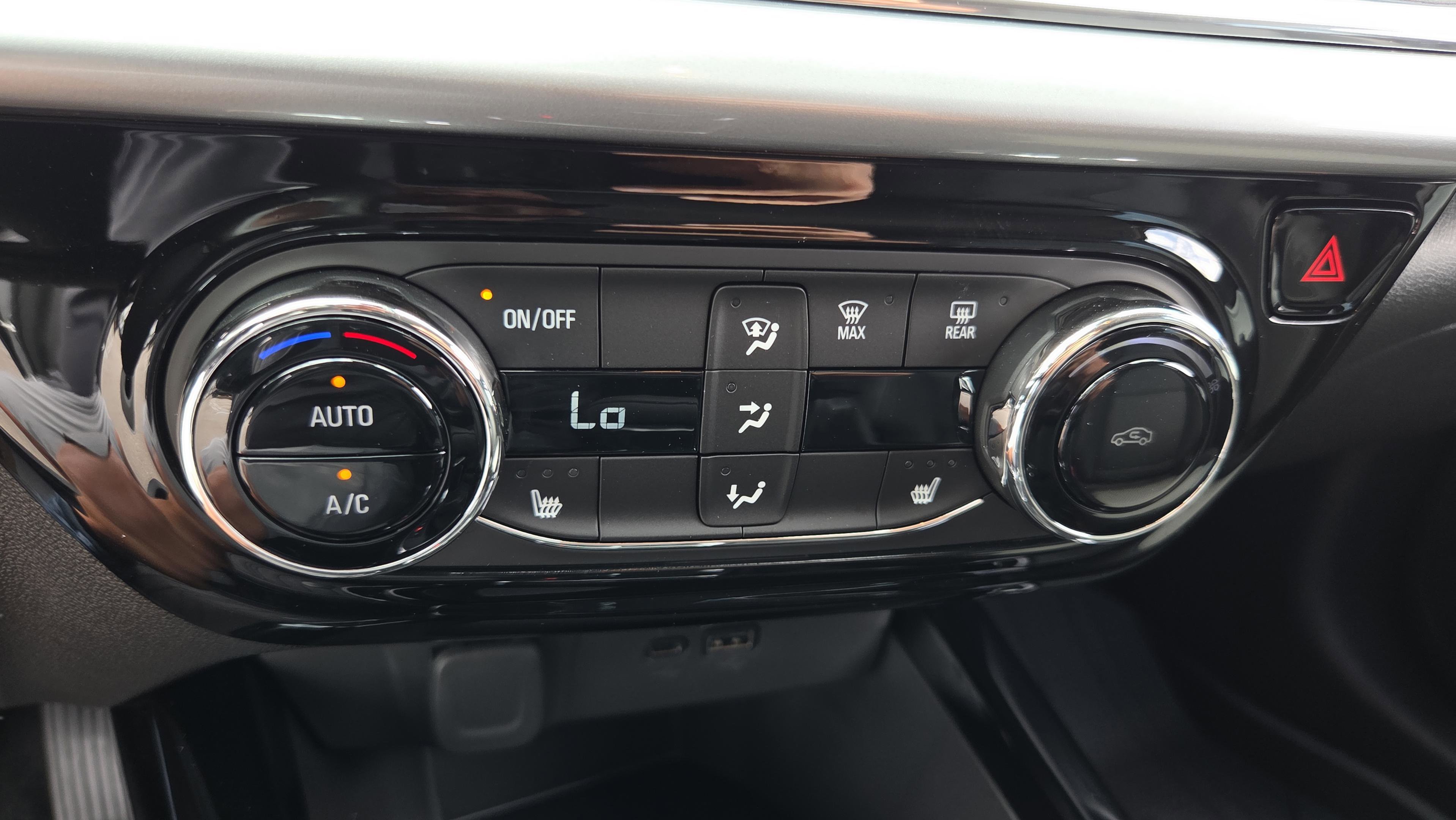 Used 2026 Chevrolet Trax LT w/ Driver Confidence Package FWD image 20