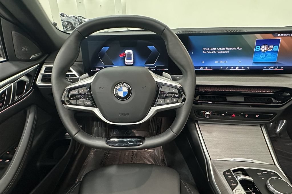 Used 2025 BMW 430i Convertible w/ Premium Package RWD image 17