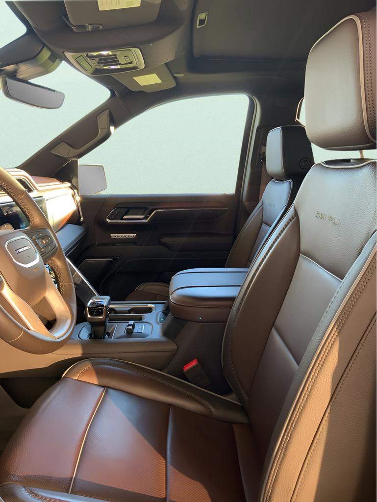 Used 2024 GMC Sierra 1500 Denali w/ Denali Reserve Package image 8