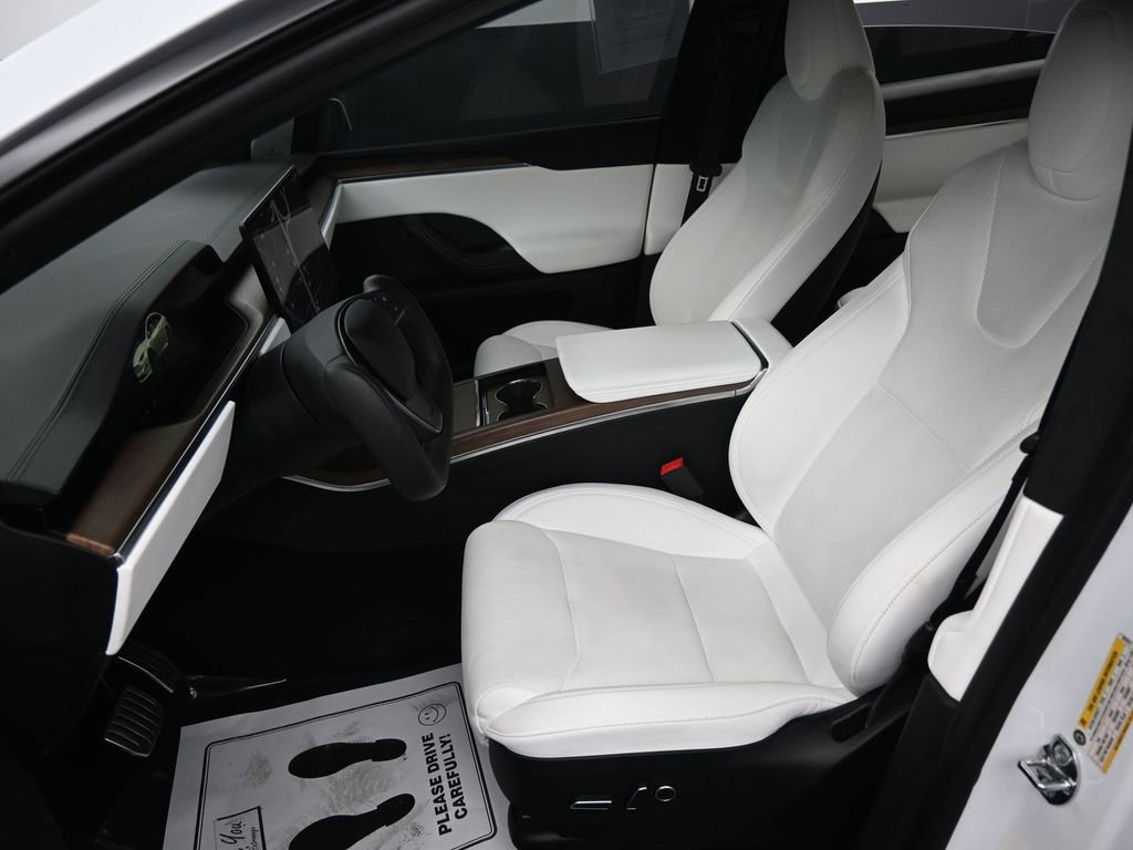 Used 2023 Tesla Model X image 22