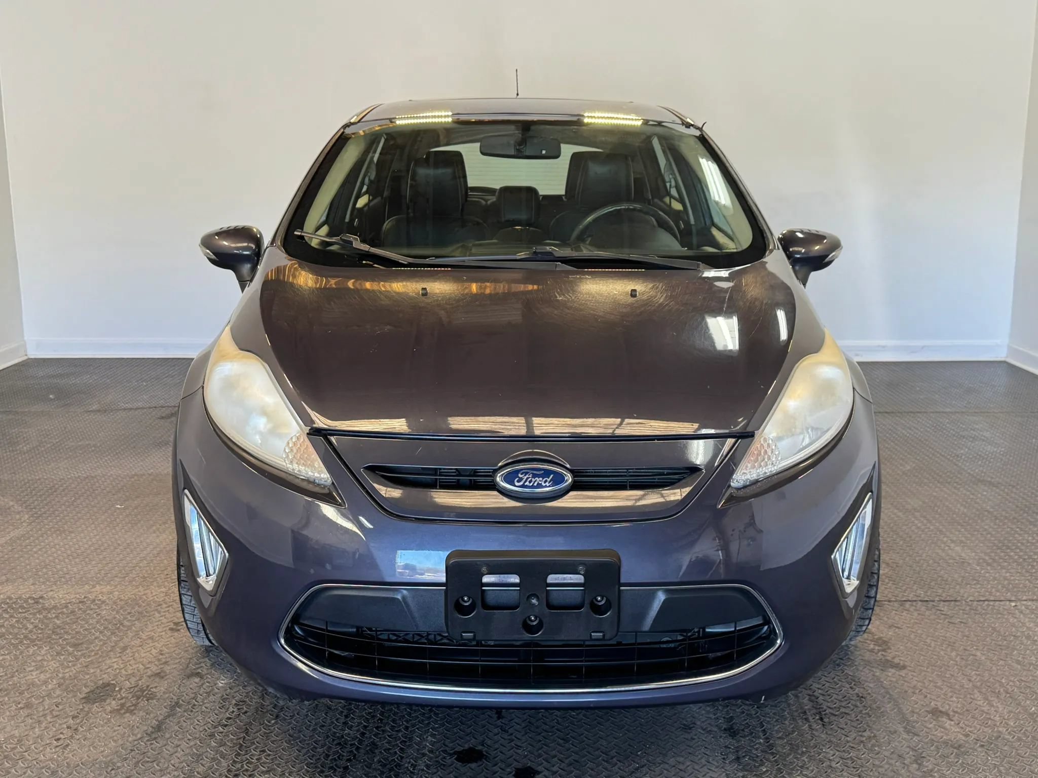 Used 2012 Ford Fiesta SES FWD image 2