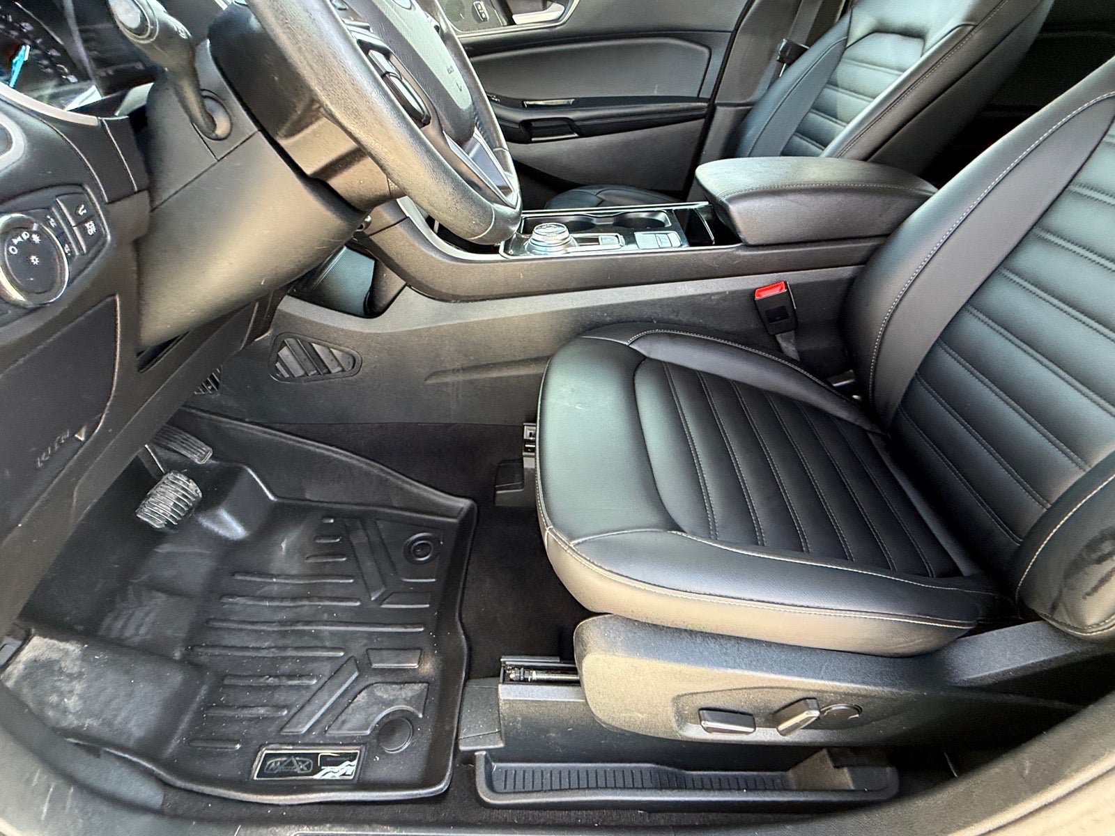 Used 2020 Ford Edge SEL w/ Convenience Package FWD image 12