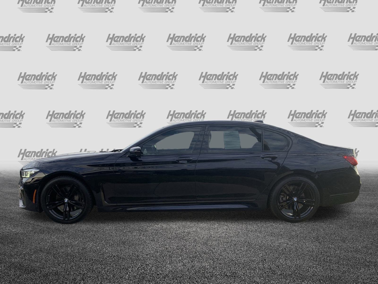Used 2020 BMW 740i w/ M Sport Package image 7