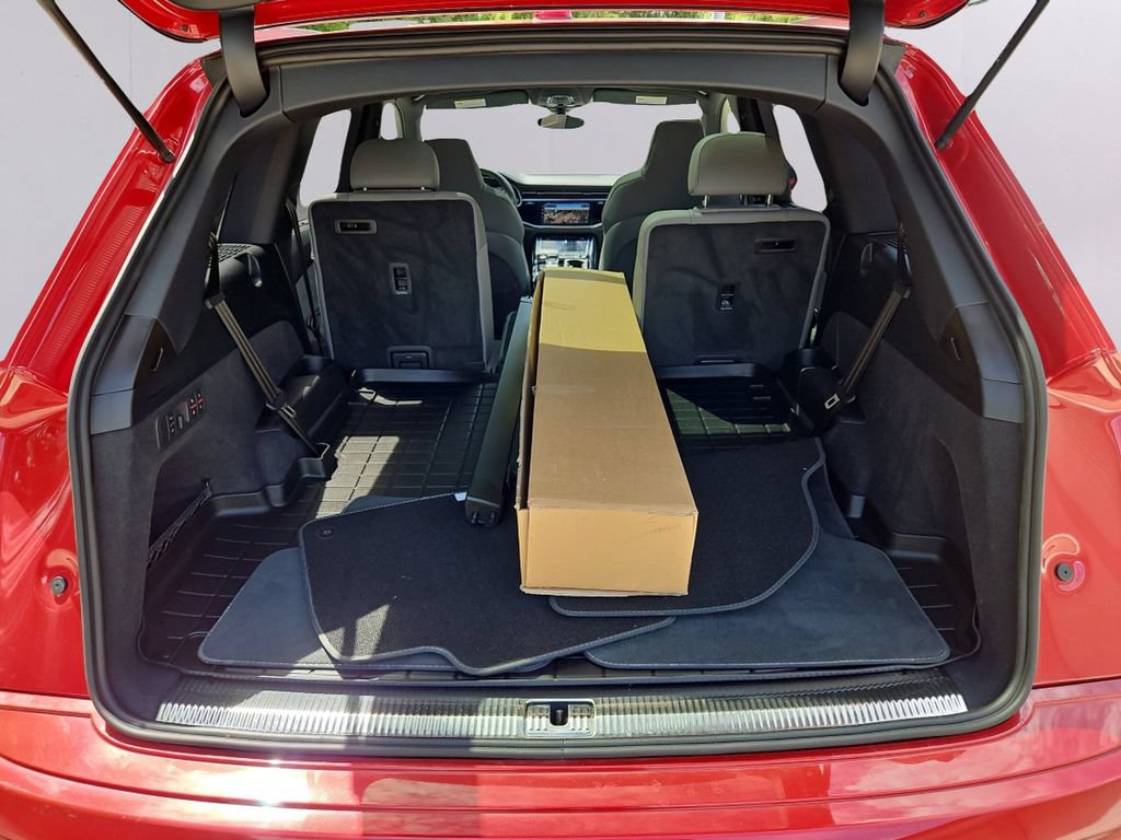 Certified 2025 Audi SQ7 Prestige w/ Prestige Package AWD/4WD image 38