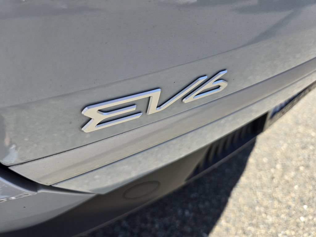Used 2024 Kia EV6 Light AWD/4WD image 9