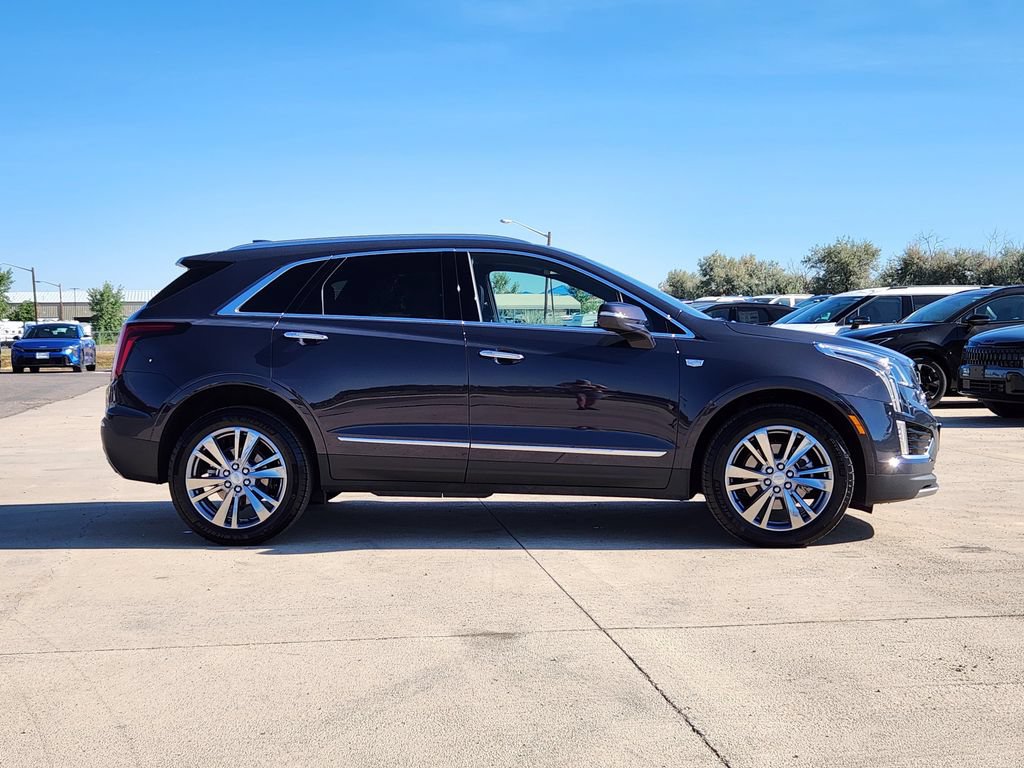 Used 2025 Cadillac XT5 Premium Luxury w/ LPO, Floor Liner Package AWD/4WD image 4