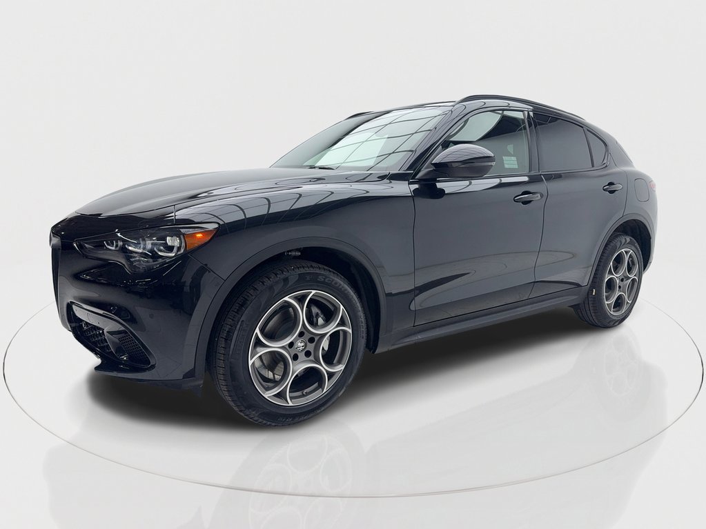 New 2025 Alfa Romeo Stelvio Sprint w/ Convenience Package image 5