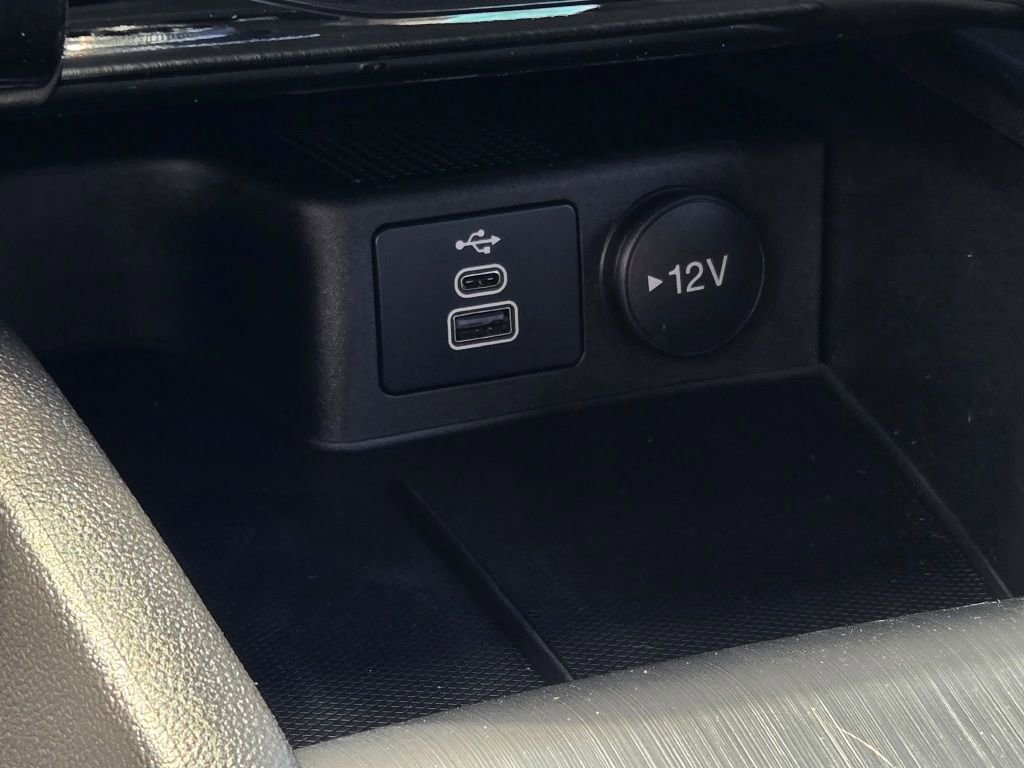 Used 2024 Ford Escape SE image 28
