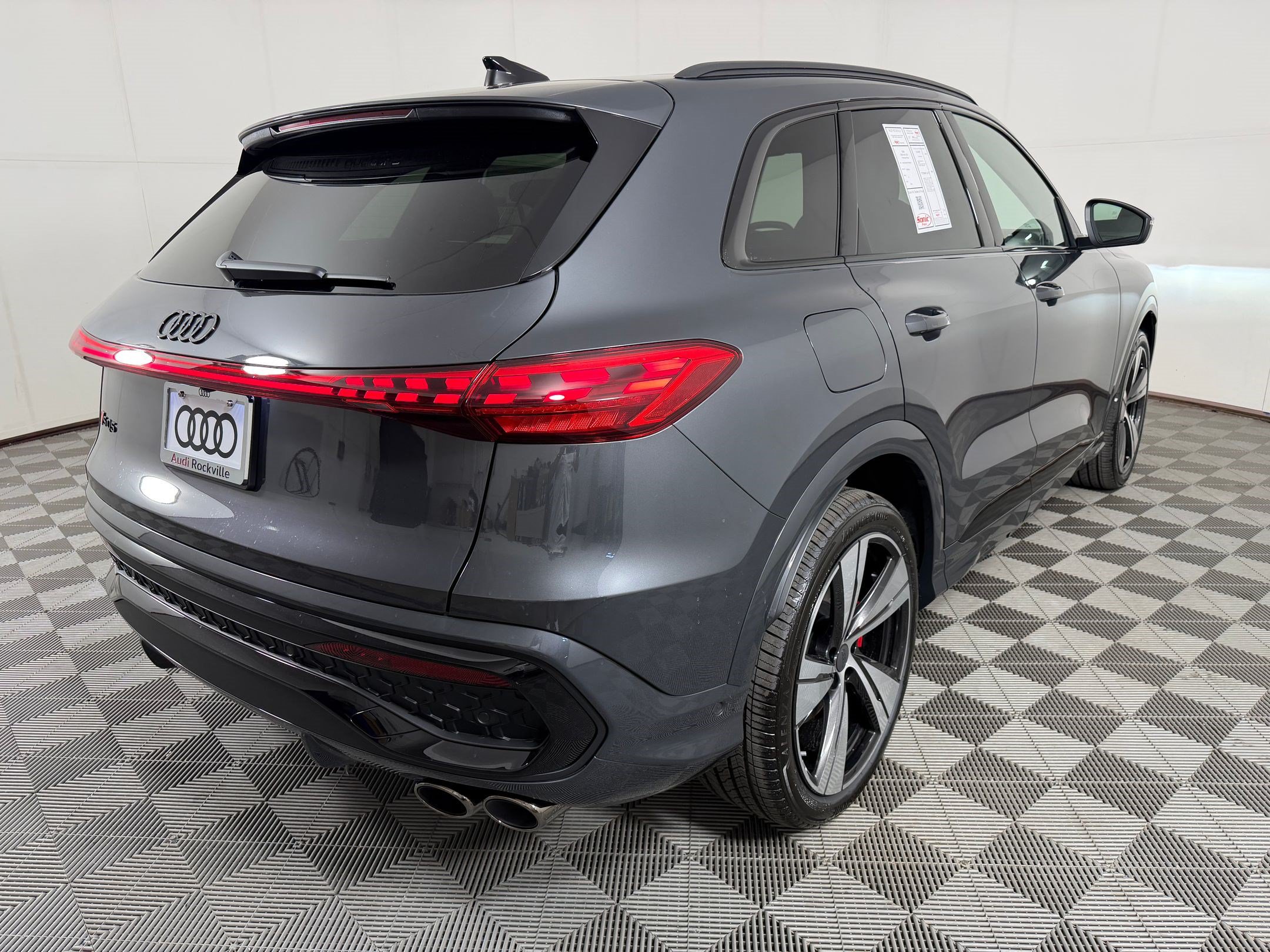 New 2026 Audi SQ5 Premium Plus AWD/4WD image 9