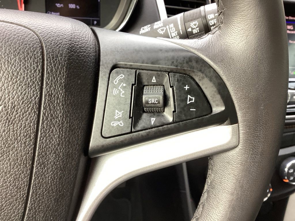 Used 2021 Chevrolet Trax LT w/ Premium Seat Package image 45