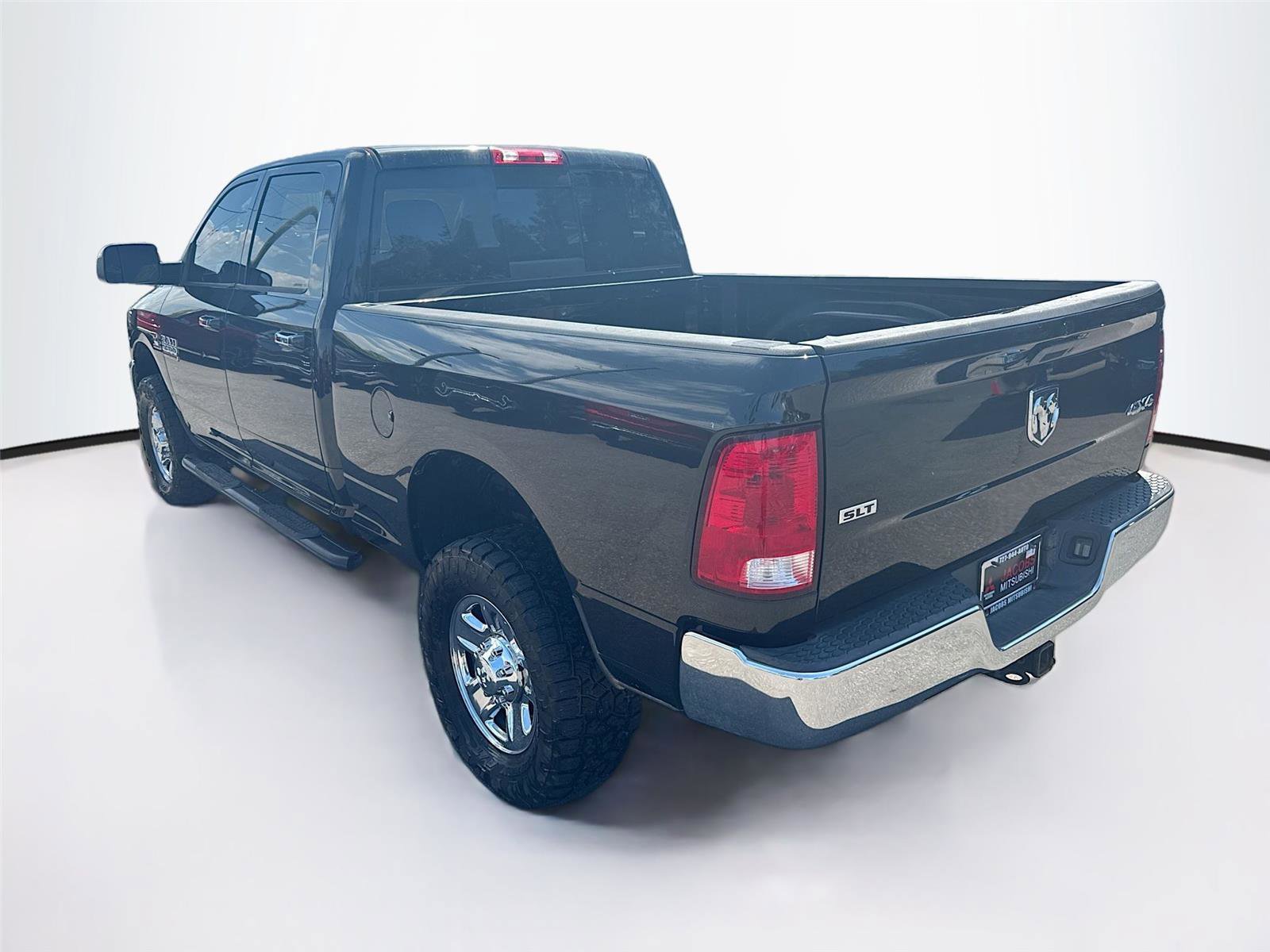Used 2017 RAM 2500 SLT image 3