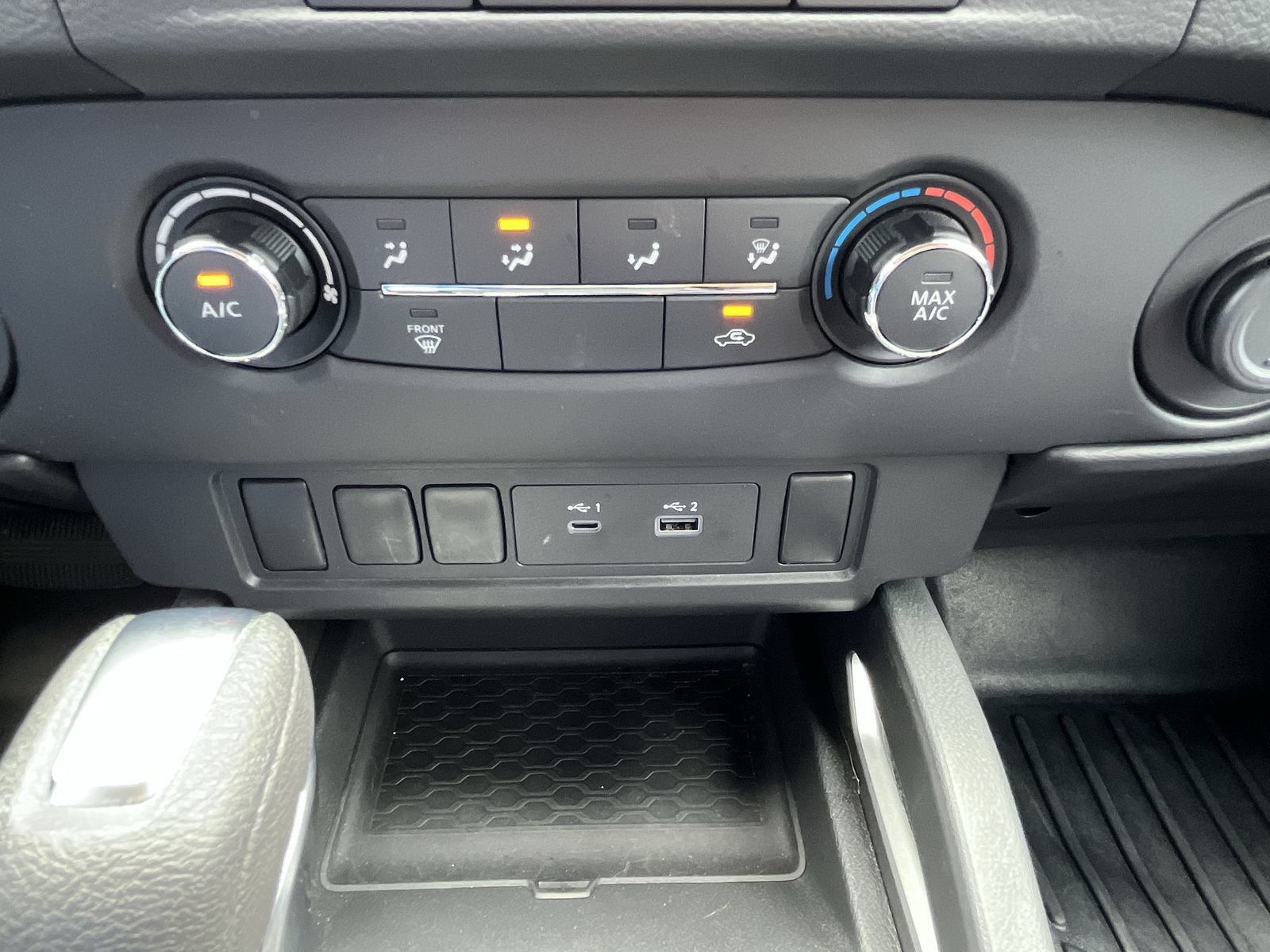 Used 2024 Nissan Frontier SV RWD image 22
