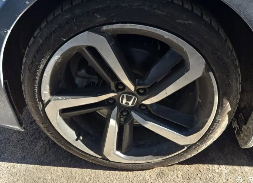 Used 2022 Honda Accord Sport image 4