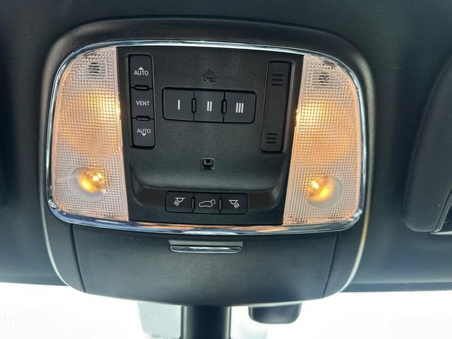 Used 2020 Jeep Grand Cherokee Limited w/ Premium Lighting Group image 42