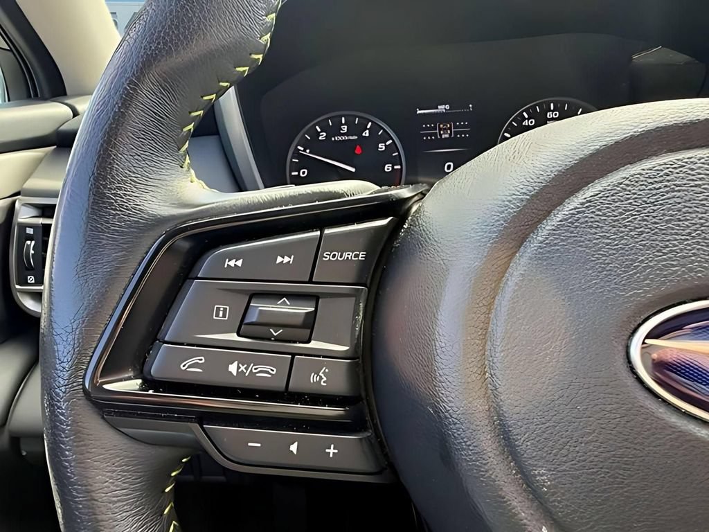 Used 2025 Subaru Outback Onyx Edition AWD/4WD image 15