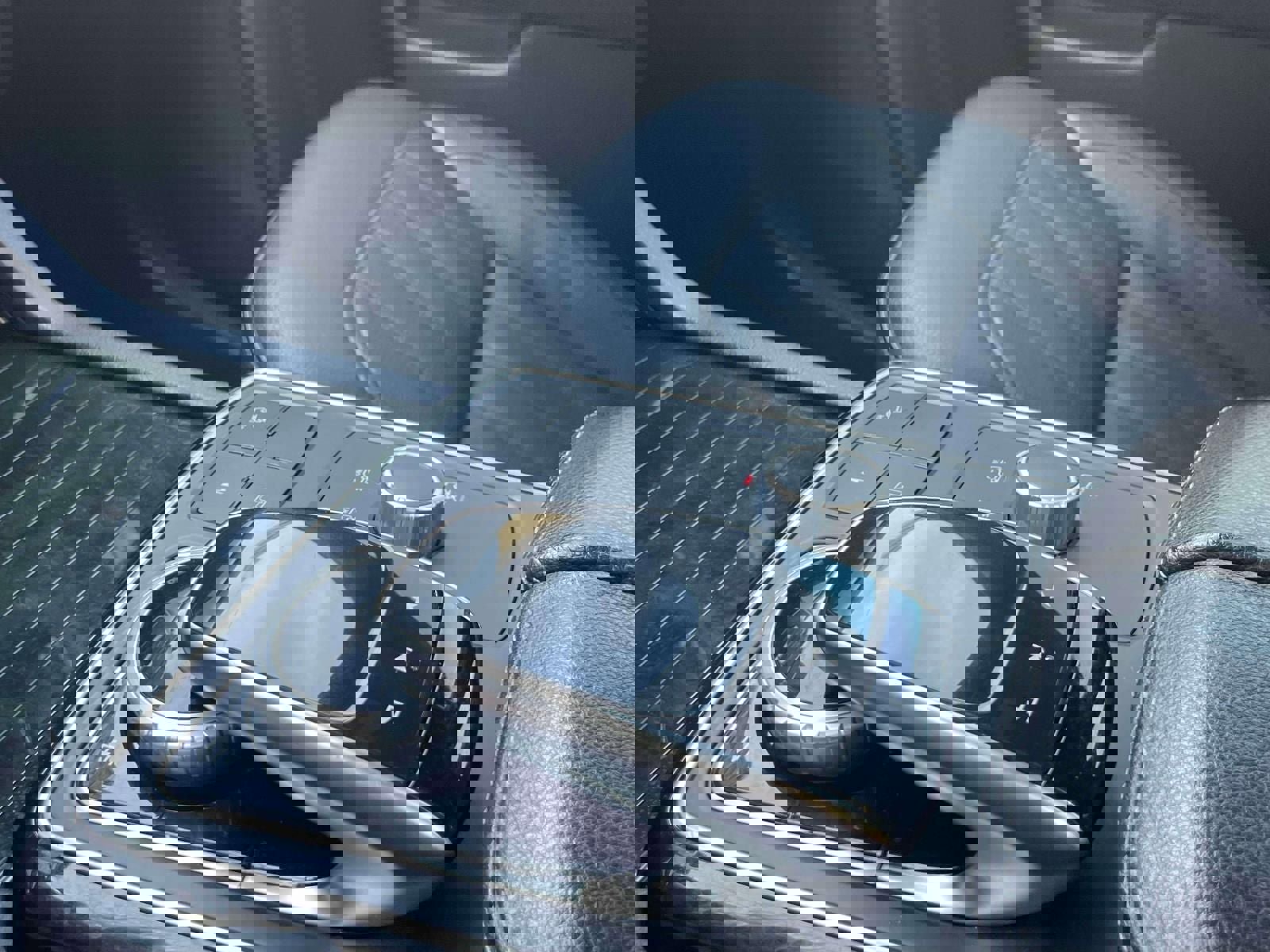 Used 2017 Mercedes-Benz GLE 350 4MATIC image 30