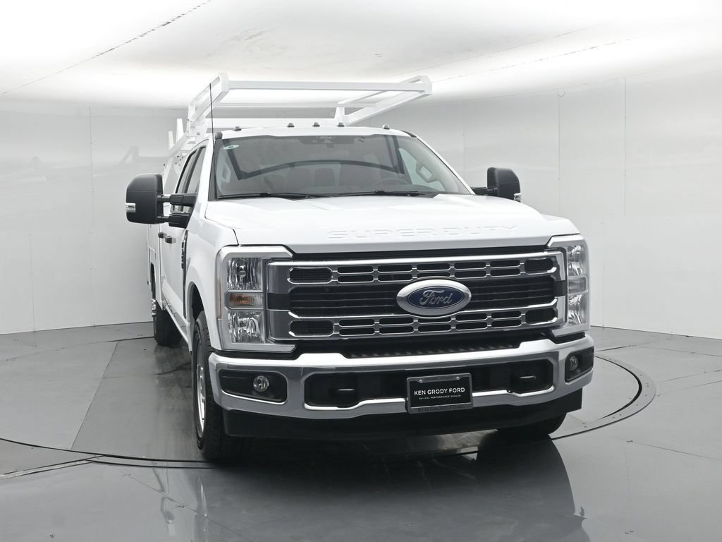 New 2026 Ford F350 XL w/ XL Chrome Package RWD image 33