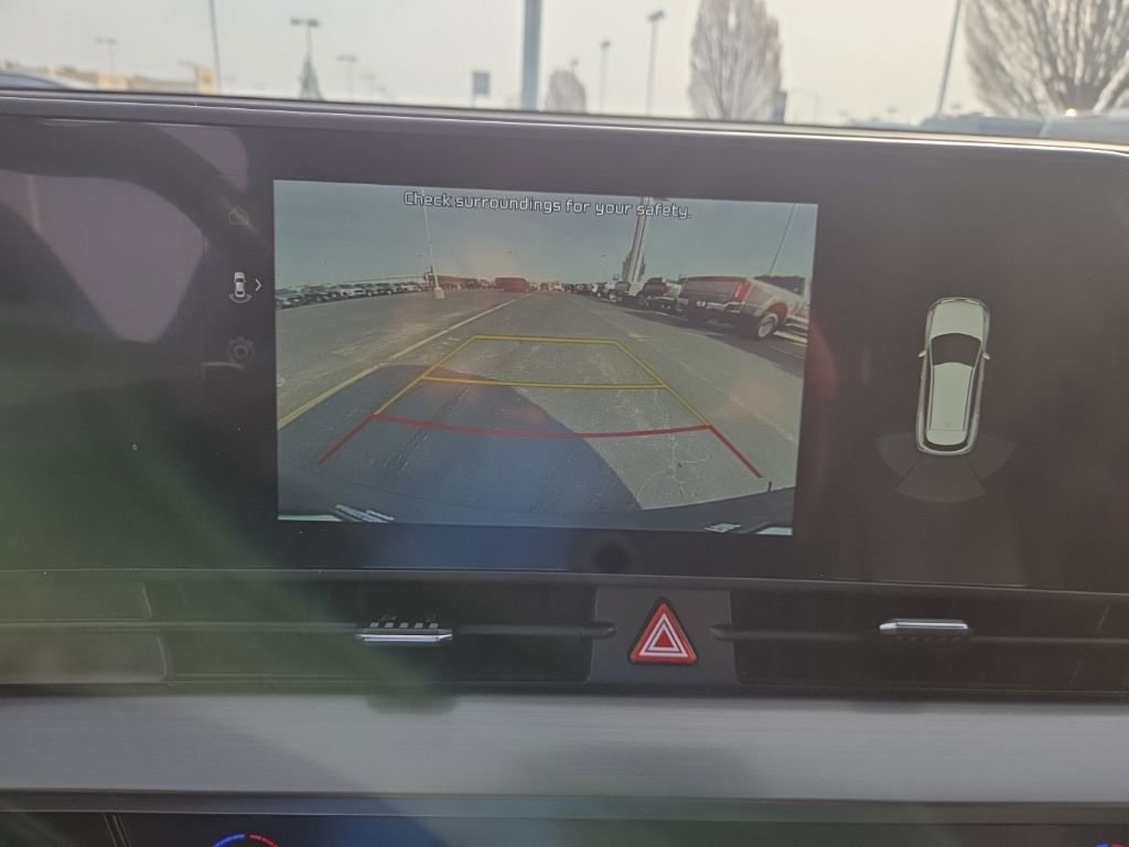 Used 2023 Kia Sportage EX image 16