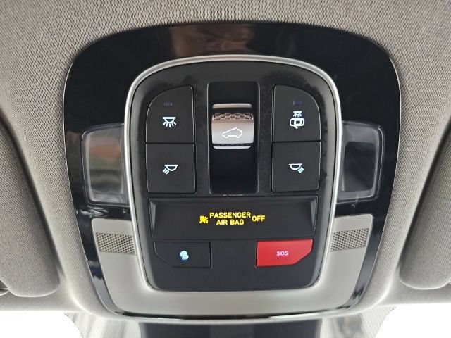 Used 2022 Hyundai Santa Fe Limited w/ Cargo Package AWD/4WD image 25