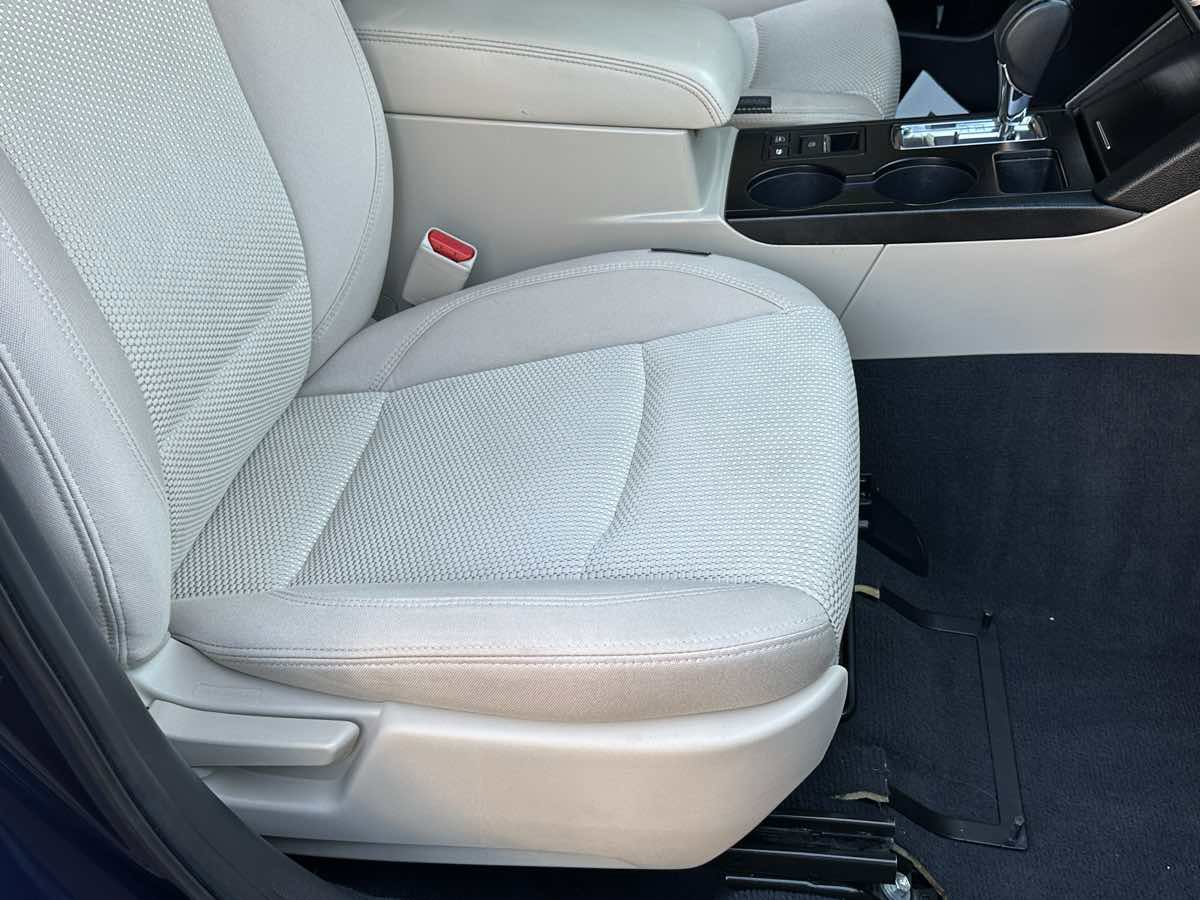 Used 2018 Subaru Outback 2.5i Premium w/ Popular Package #1 AWD/4WD image 25