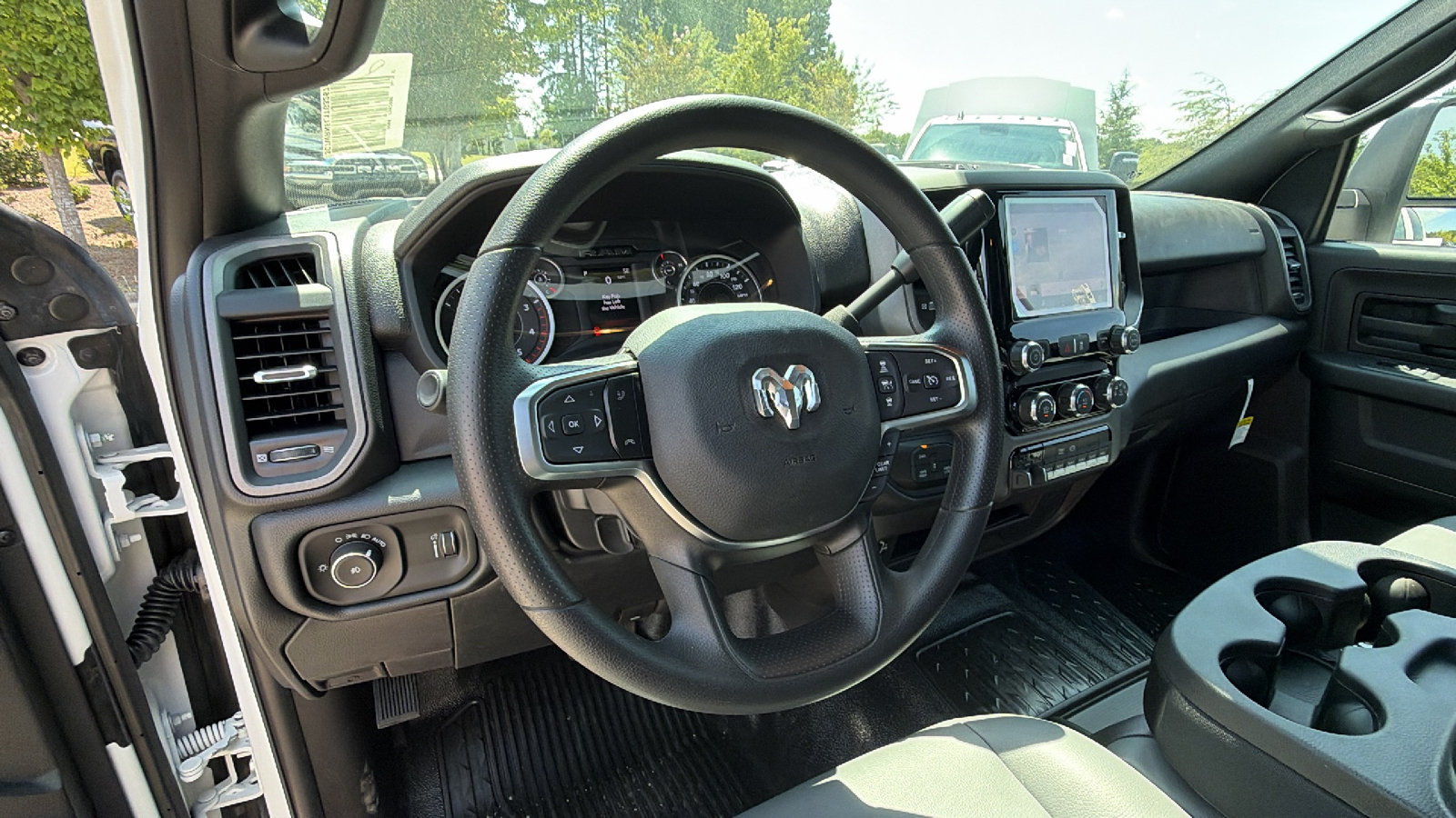 New 2026 RAM 5500 Tradesman w/ Chrome Appearance Group AWD/4WD image 21