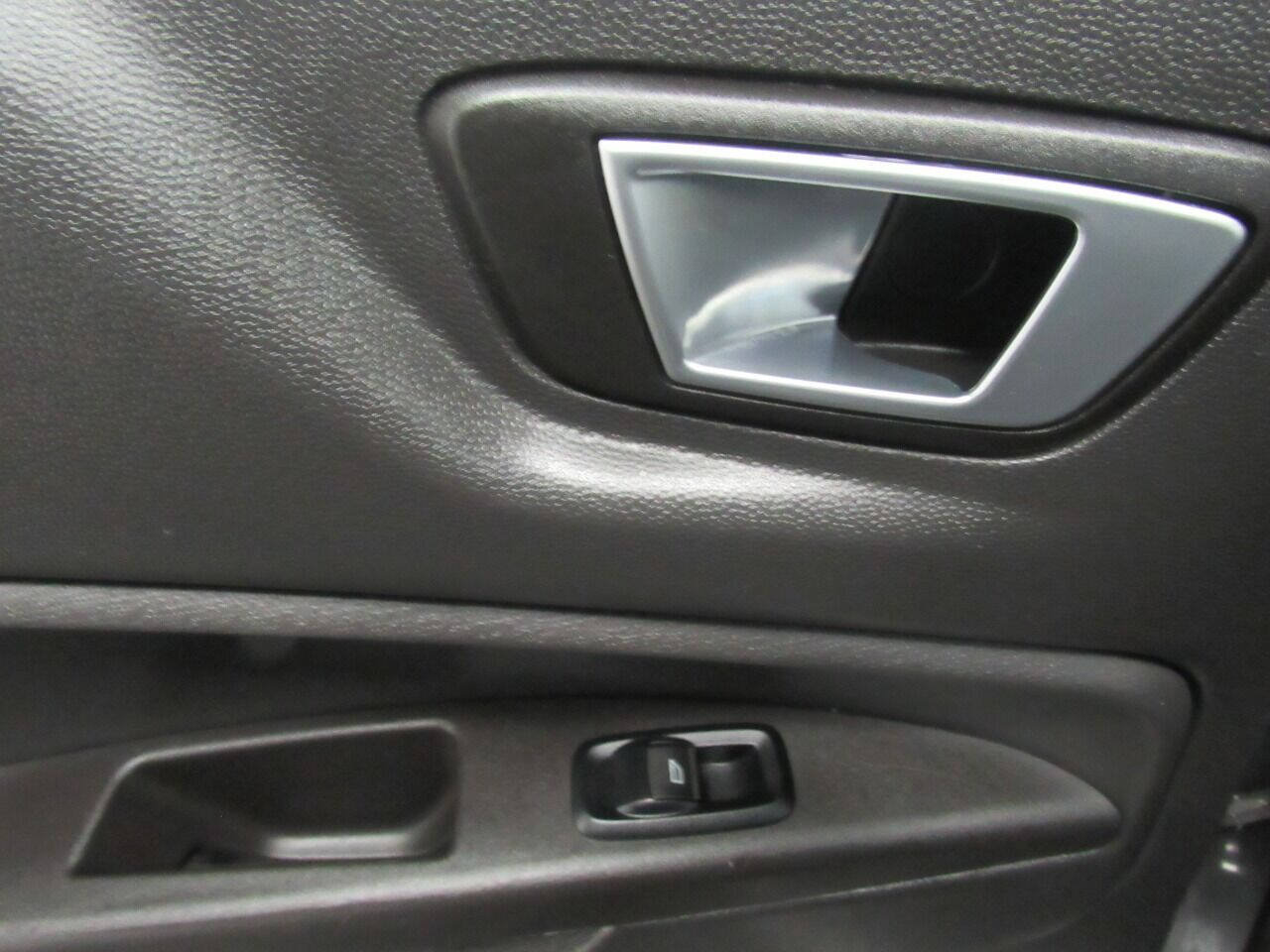 Used 2017 Ford Fiesta ST FWD image 14