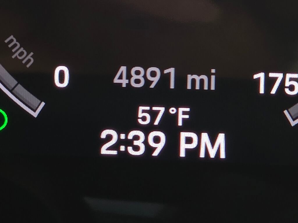 Certified 2025 Porsche Cayenne image 40