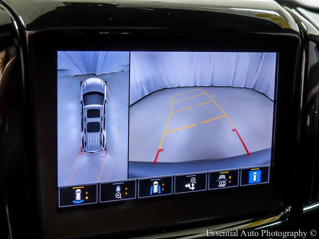 Used 2023 Chevrolet Traverse Premier w/ Redline Edition image 18