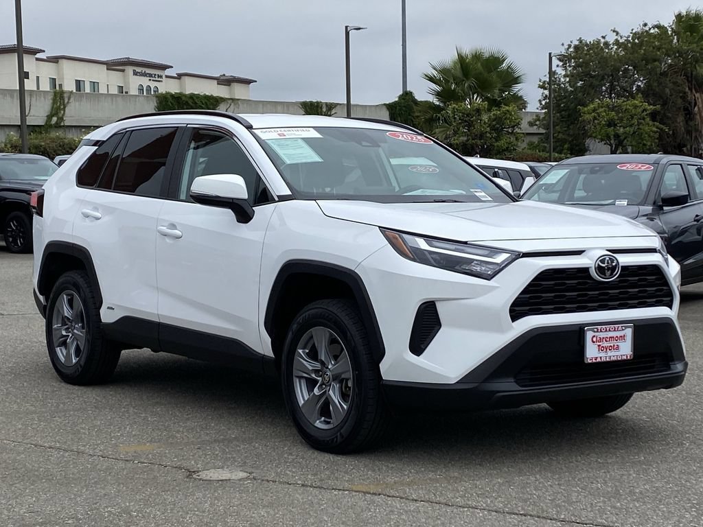 Certified 2025 Toyota RAV4 XLE AWD/4WD image 44