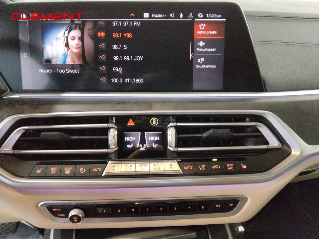 Used 2021 BMW X7 xDrive40i w/ Premium Package image 18