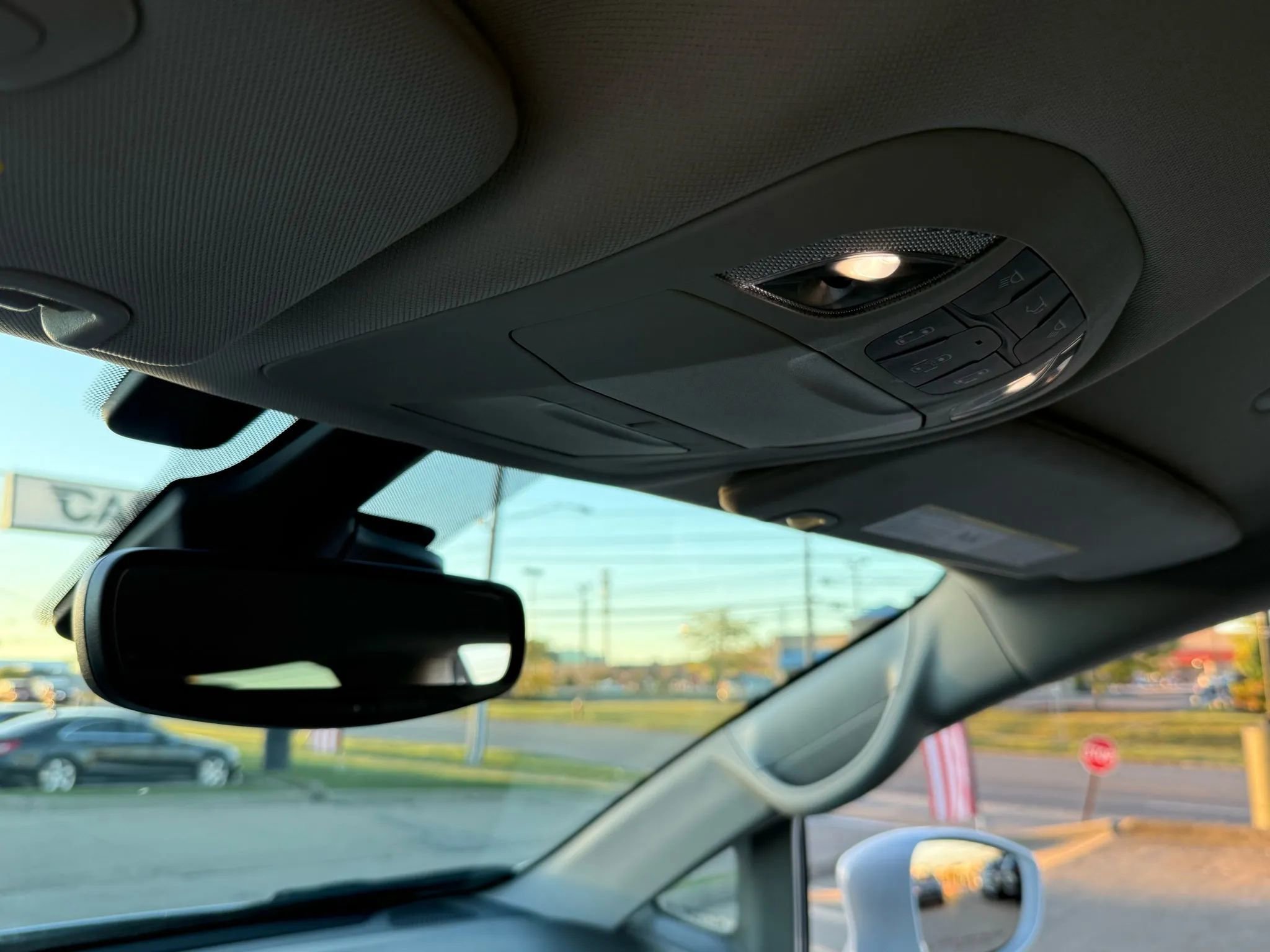 Used 2022 Chrysler Pacifica Touring-L image 52