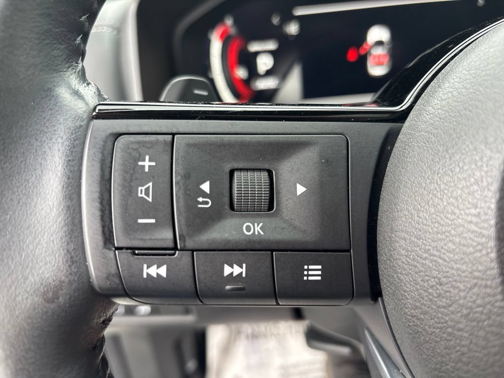 Certified 2024 Nissan Rogue Platinum AWD/4WD image 23