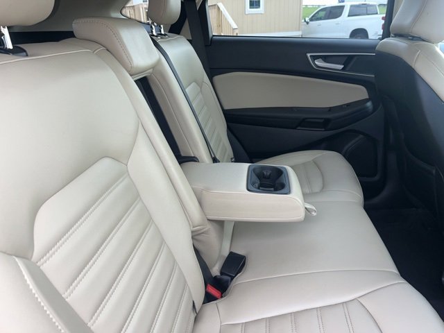 Used 2024 Ford Edge SEL image 16