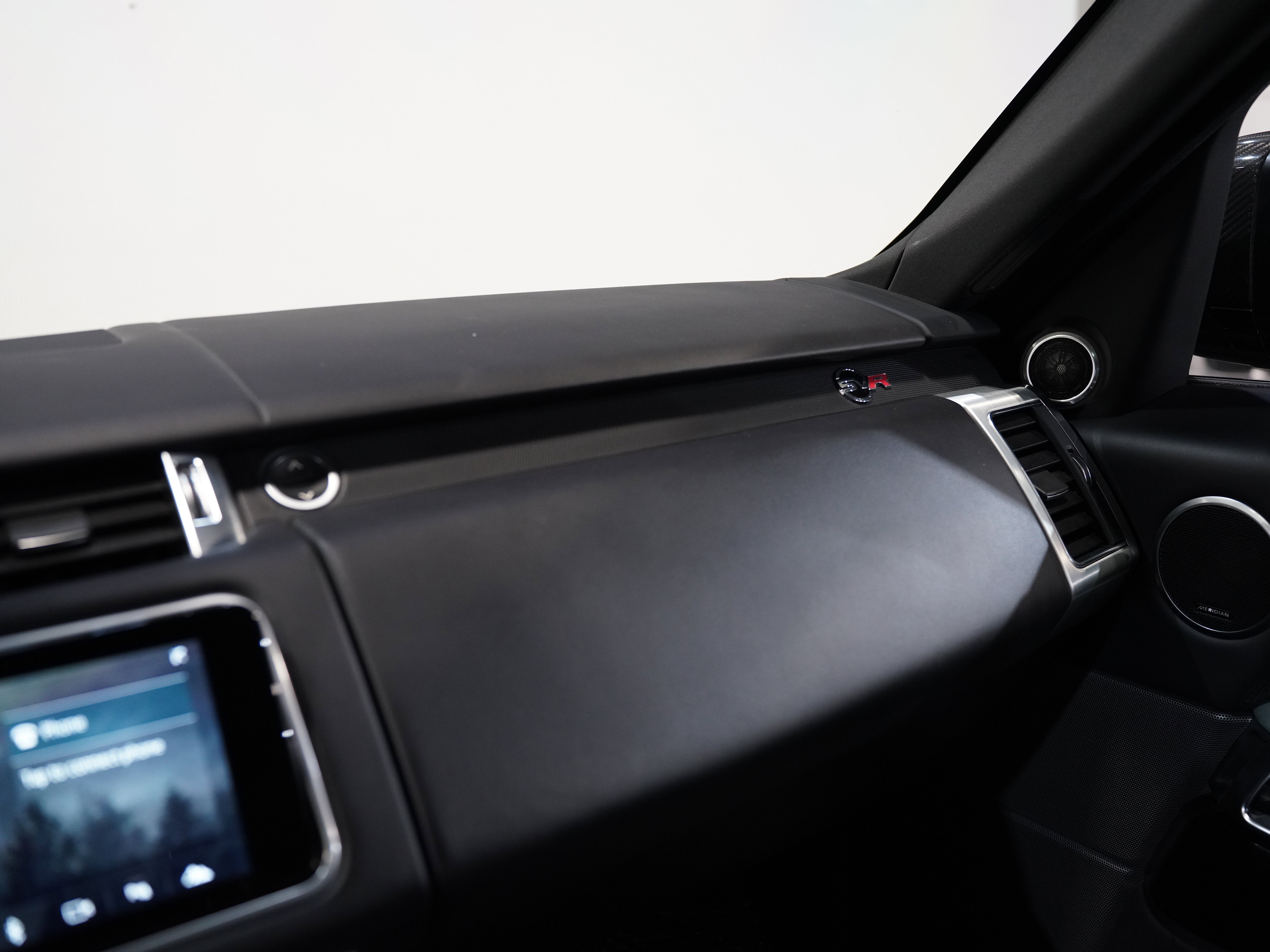 Used 2018 Land Rover Range Rover Sport SVR image 50