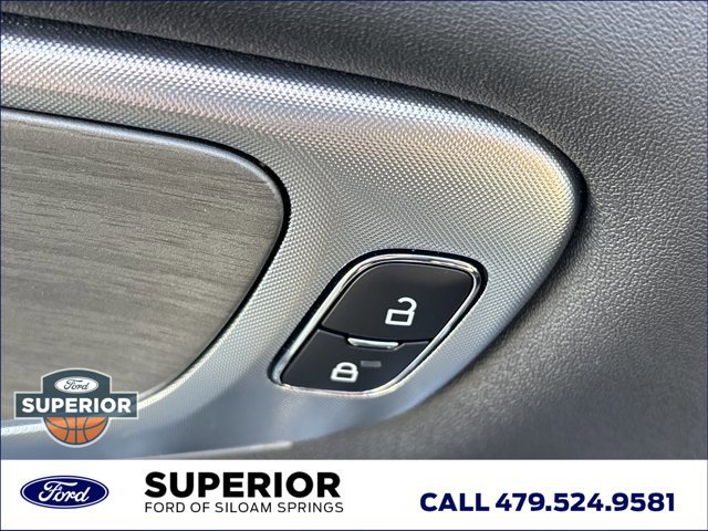 Used 2025 Ford Expedition Platinum image 27