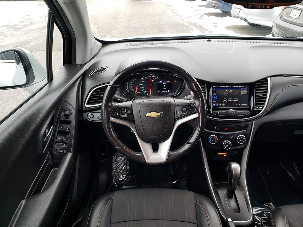 Used 2020 Chevrolet Trax LT w/ LT Convenience Package image 14