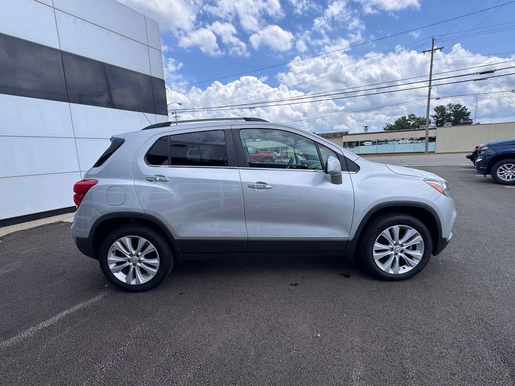 Used 2019 Chevrolet Trax Premier AWD/4WD image 4