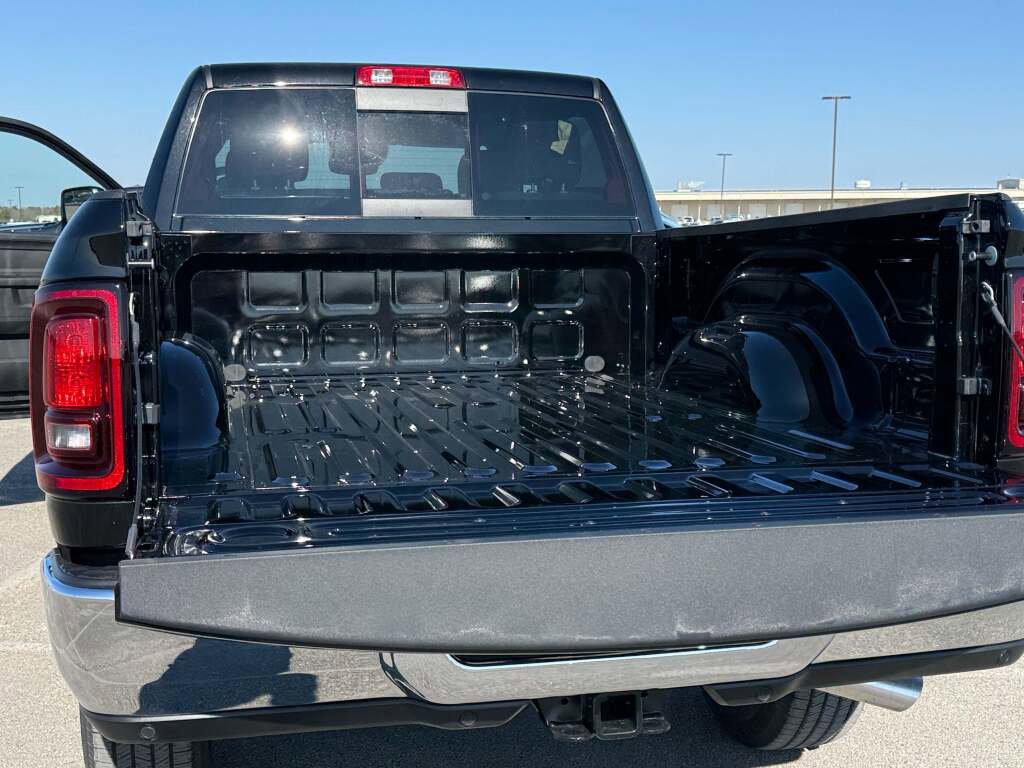 New 2026 RAM 2500 Tradesman image 25