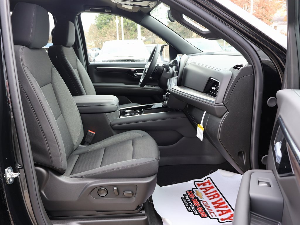 New 2026 Chevrolet Suburban LS image 37