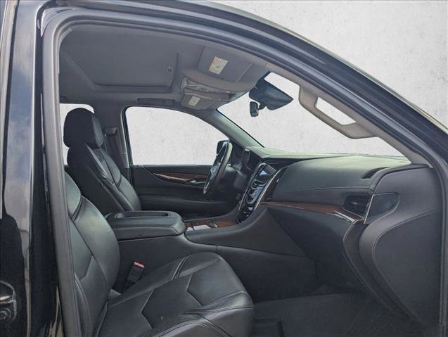Used 2017 Cadillac Escalade Luxury RWD image 15