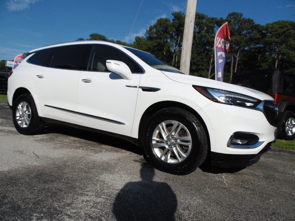 Used 2019 Buick Enclave Essence image 2