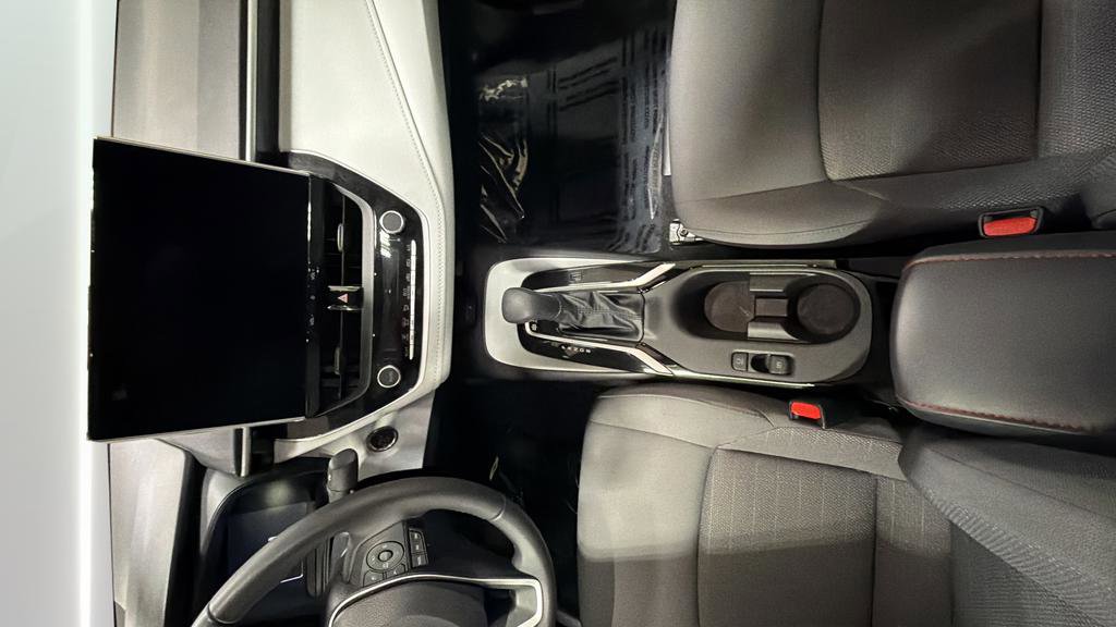 Used 2025 Toyota Corolla SE w/ SE Premium Package image 19