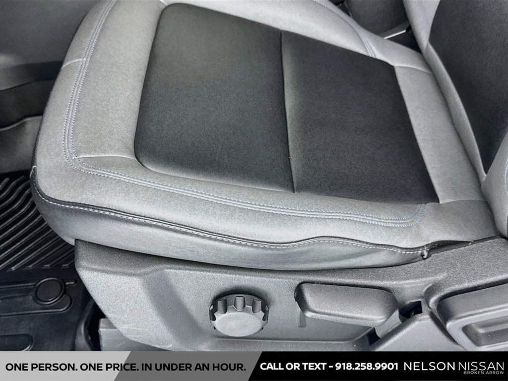 Used 2023 Ford Bronco Black Diamond AWD/4WD image 18