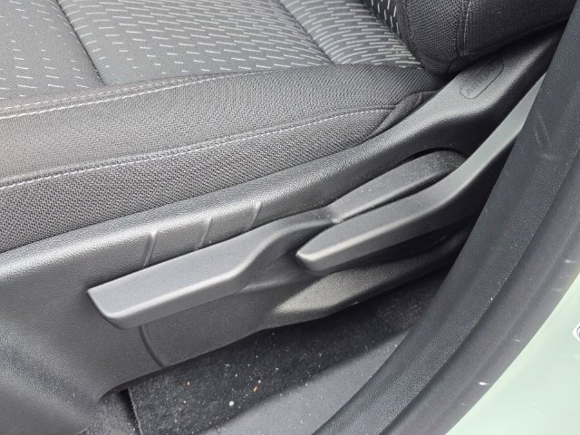 Used 2026 Chevrolet Equinox LT FWD image 22